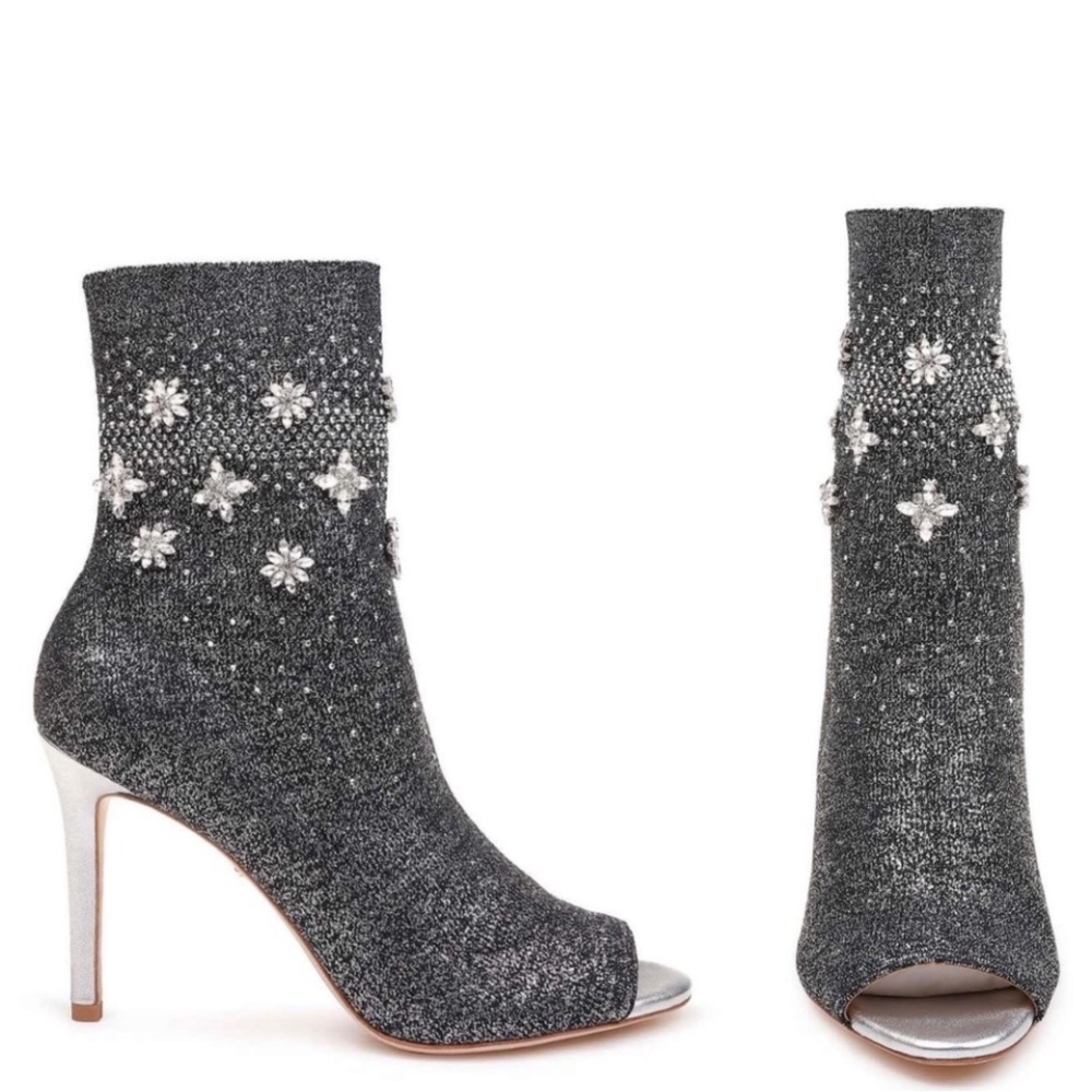 NIB Badgley Mischka Viví Peep Toe Sock Bootie Heels-Size 7.5